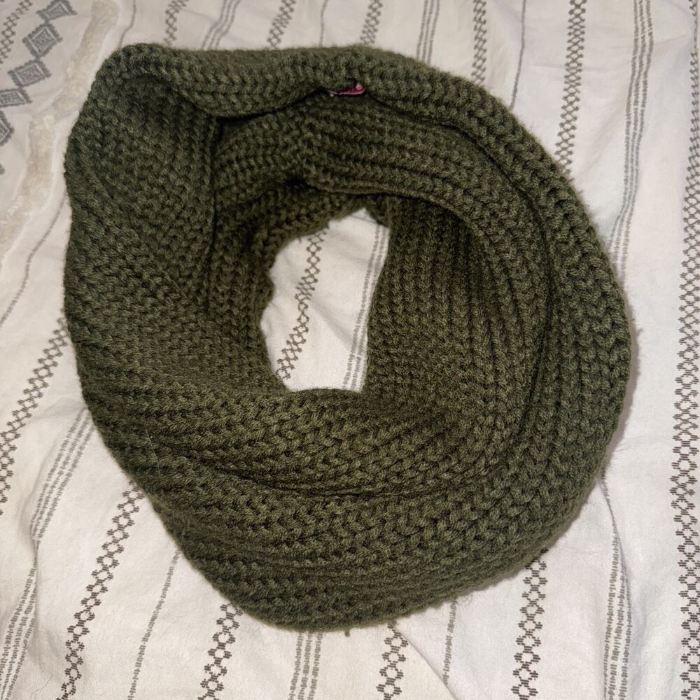 Echo Design Women's Puffy Infinity Loop Knit Scarf, Green, One Size